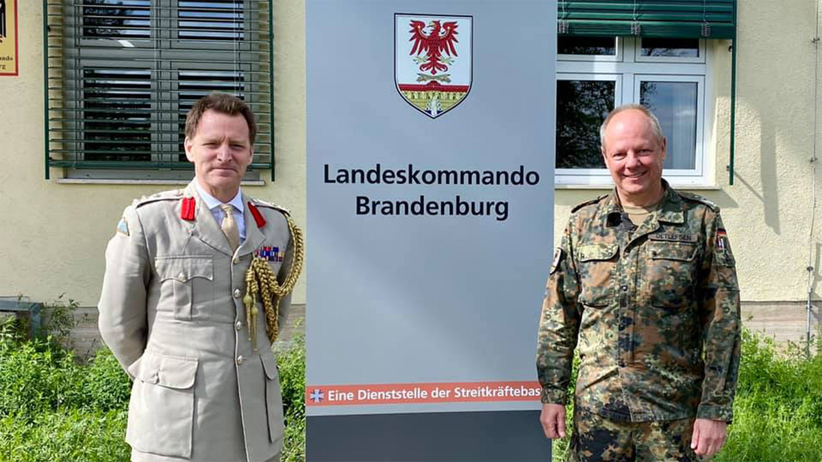 Brigadier Rider besucht Landeskommando Brandenburg